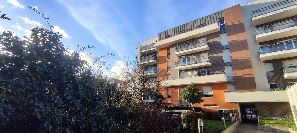 ARGENTEUIL – PROCHE DU CENTRE-VILLE – F3 / PARKING