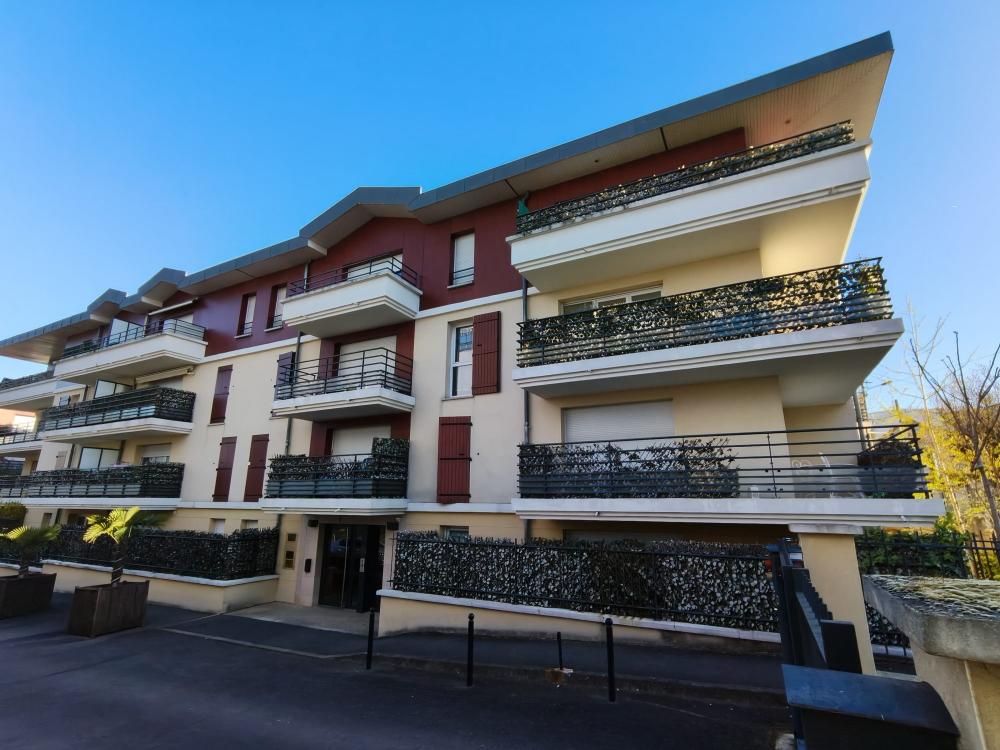 APPARTEMENT F3 GAGNY CENTRE